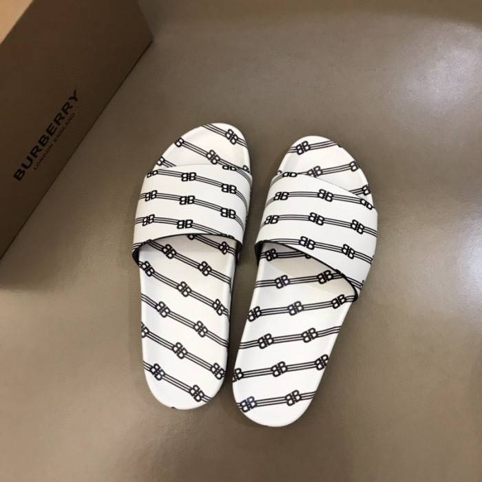 BUR_BERRY SLIPPERS