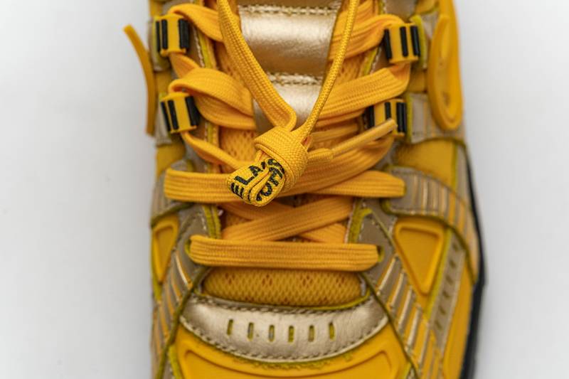 Nike Air Rubber Dunk Off-White University Gold