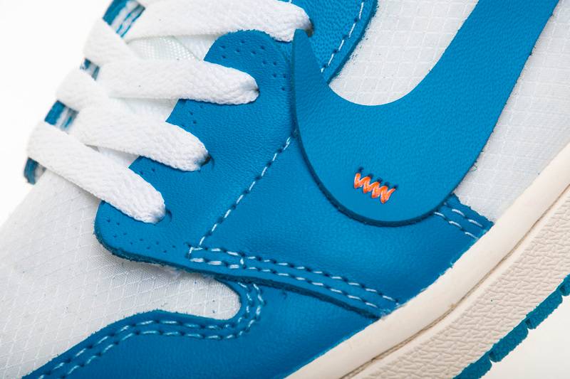 Air Jordan 1 Retro High Off-White University Blue