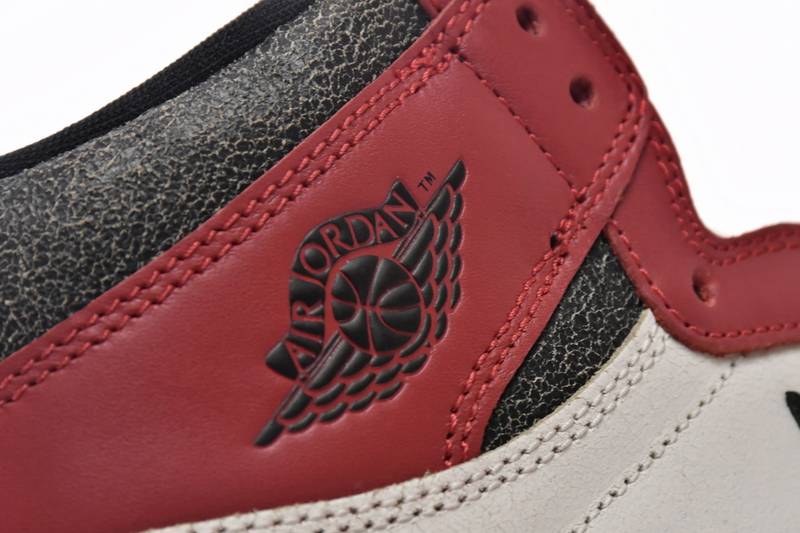 Air Jordan 1 Retro High OG Chicago Lost and Found