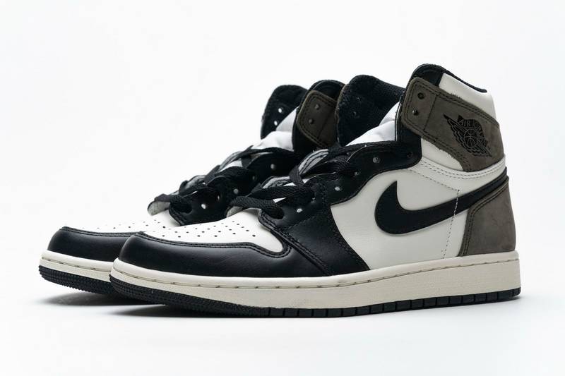 Air Jordan 1 Retro High OG Dark Mocha