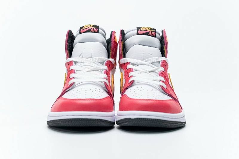 Air Jordan 1 Retro High OG Light Fusion Red