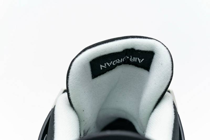 Air Jordan 4 Retro Fear Pack
