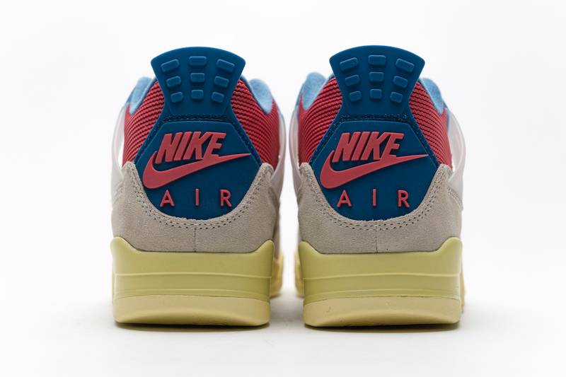 Air Jordan 4 Retro Guava Ice