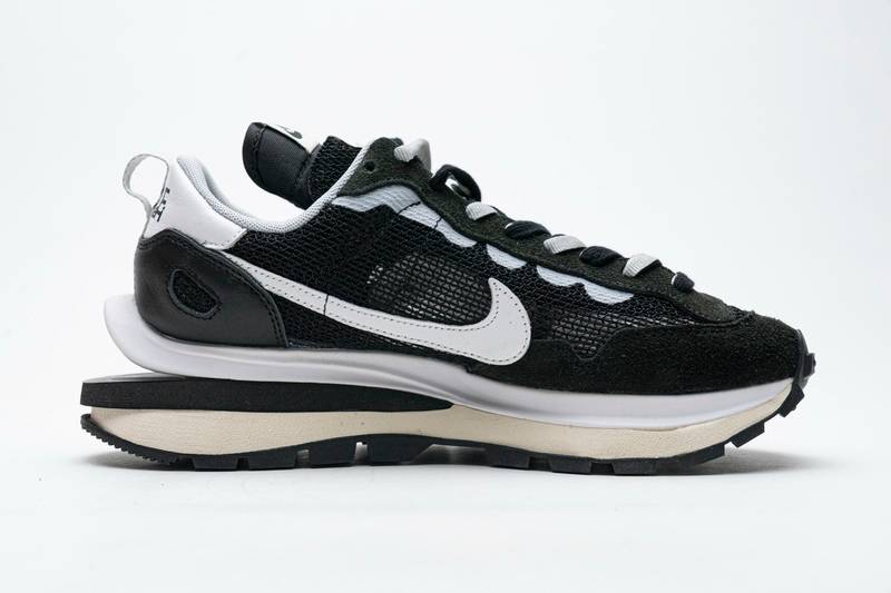 Sacai x Nike Pegasua Vaporfly Black White