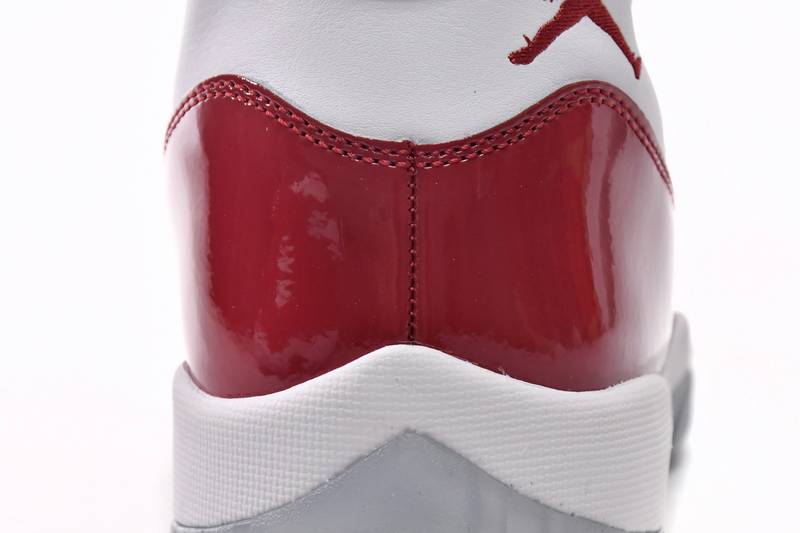 Air Jordan 11 Cherry