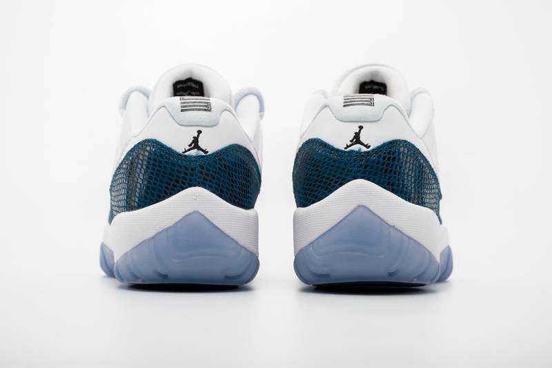 Air Jordan 11 Retro Low Snake Navy