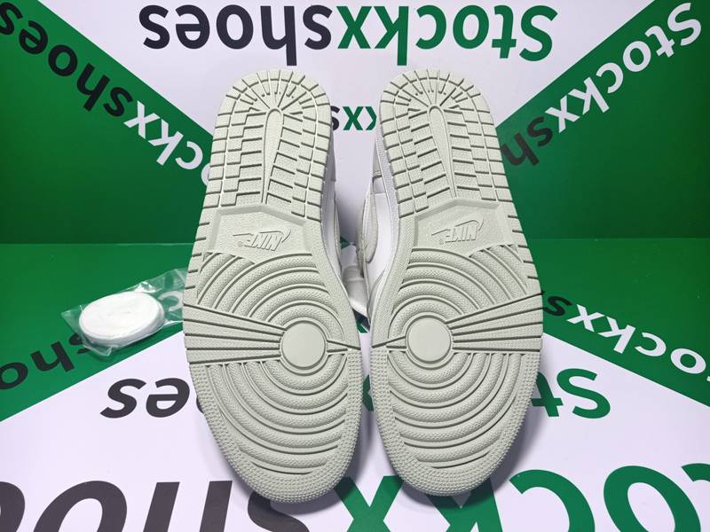 Air Jordan 1 High OG Seafoam (W)