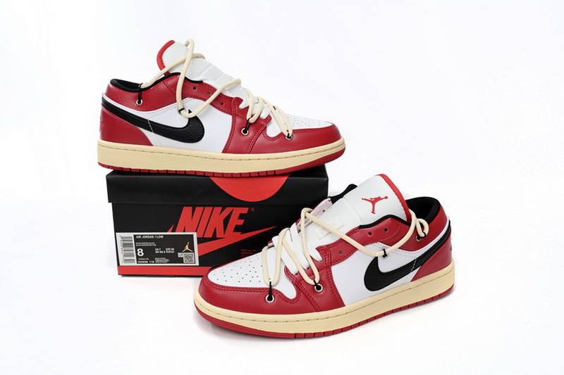 Air Jordan 1 Low Chicago Bandage