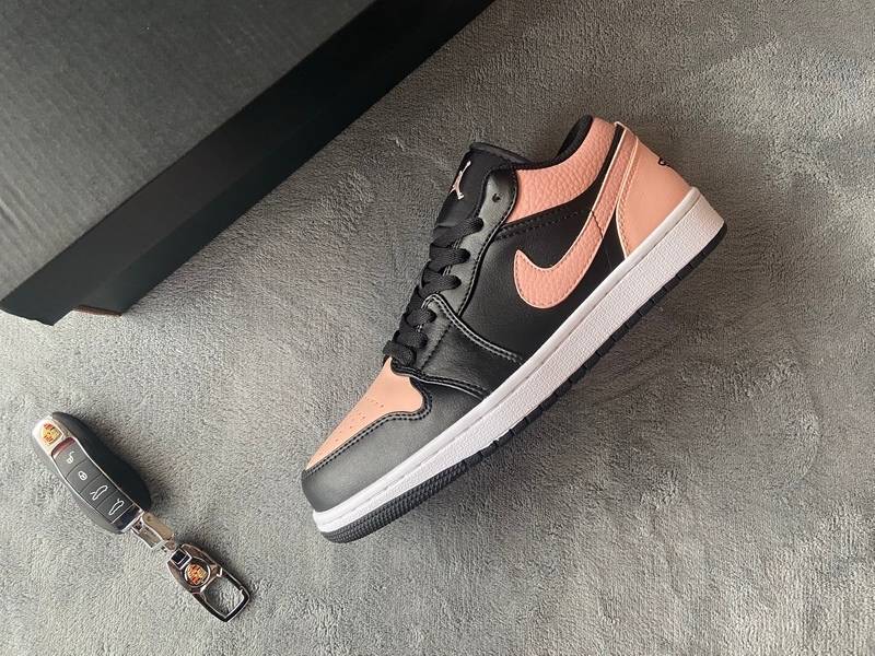 Air Jordan 1 Low Crimson Tint