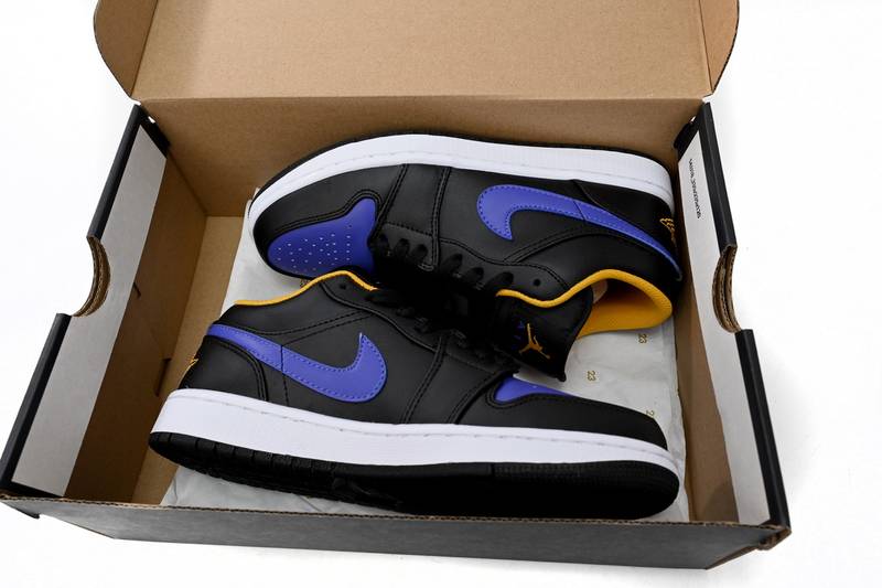 Air Jordan 1 Low Dark Concord