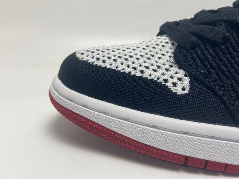Air Jordan 1 Low Flyknit Black Toe