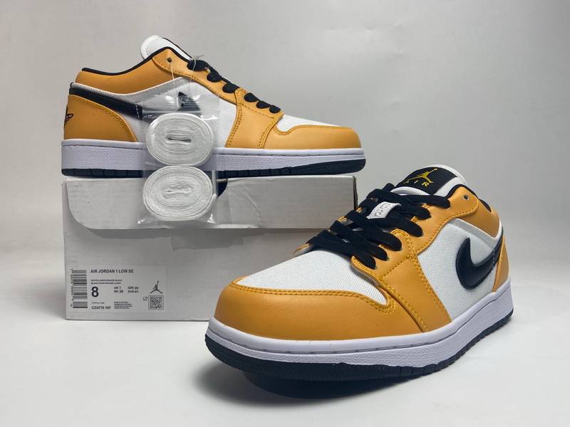 Air Jordan 1 Low Laser Orange (W)