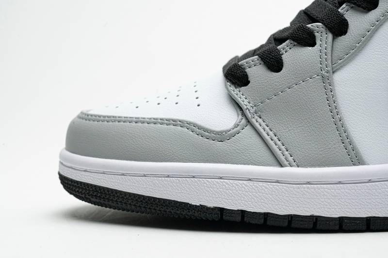 Air Jordan 1 Low Light Smoke Grey​