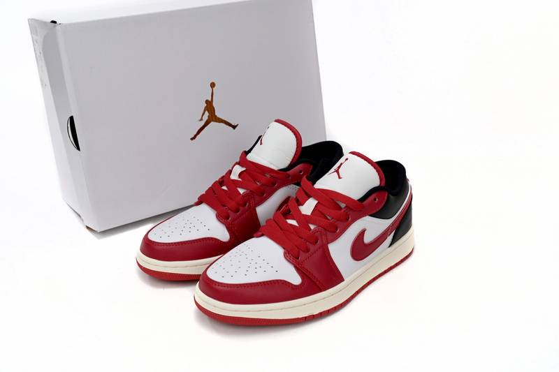 Air Jordan 1 Low Reverse Black Toe