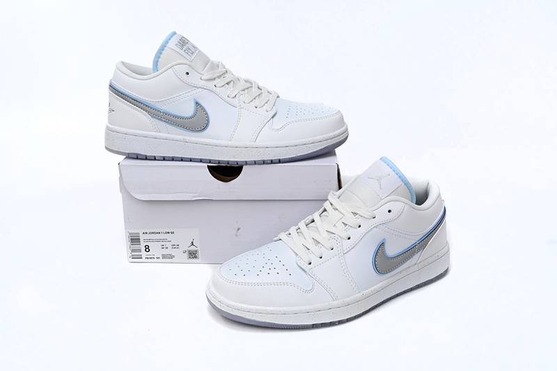 Air Jordan 1 Low SE Dare to Fly