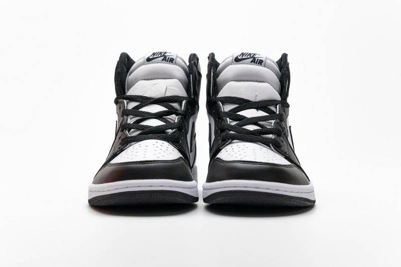 Air Jordan 1 Retro High  Black White