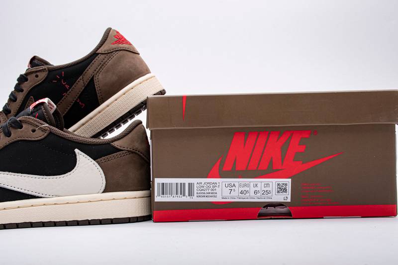 Air Jordan 1 Retro Low OG SP Travis Scott