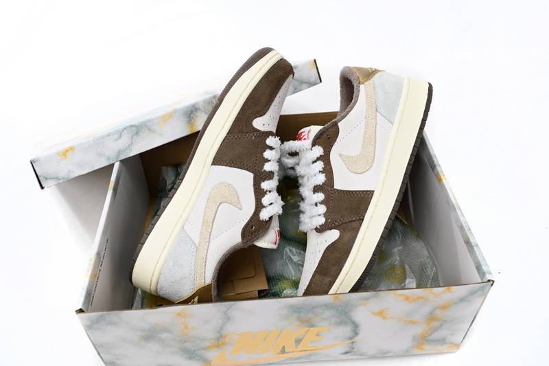 Air Jordan 1 Retro Low OG Year of the Rabbit