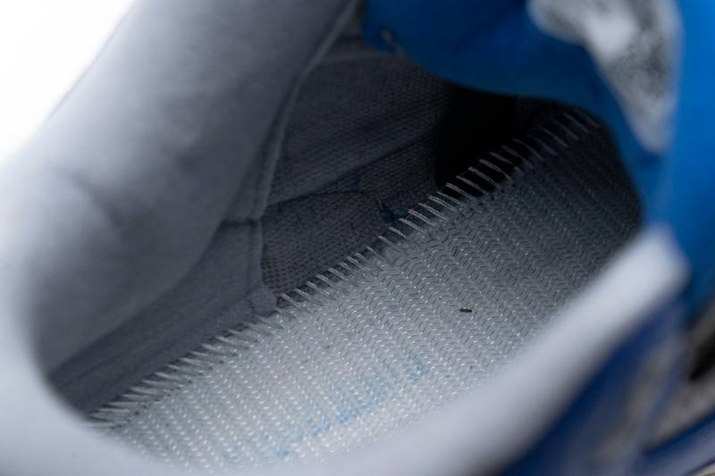 Air Jordan 3 Retro Varsity Royal