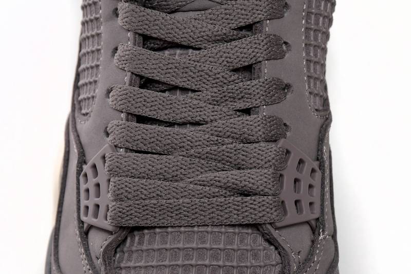 Air Jordan 4 Retro A Ma Maniére Violet Ore