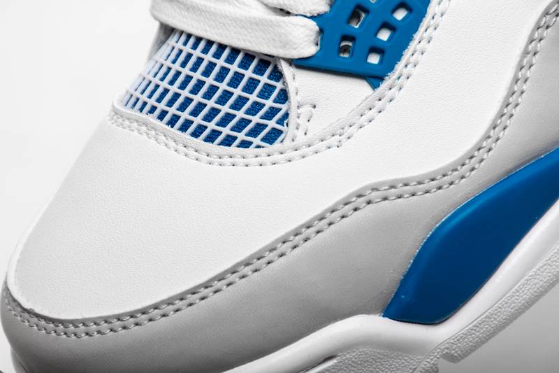 Air Jordan 4 Retro Military Blue