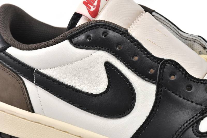 Air Travis Scott x Air Jordan 1 Low Dark Mocha