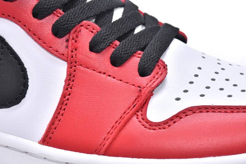 Jordan 1 Retro Low Golf Chicago