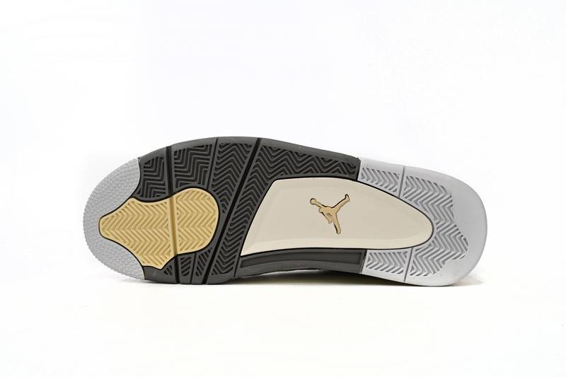 Jordan 4 Retro SE Craft Photon Dust