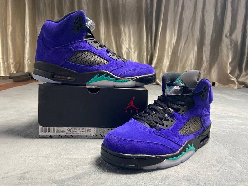 Jordan 5 Retro Alternate Grape