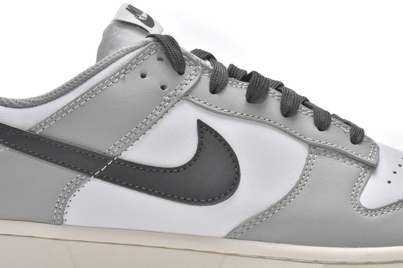 Nike Dunk Low Light Smoke Grey