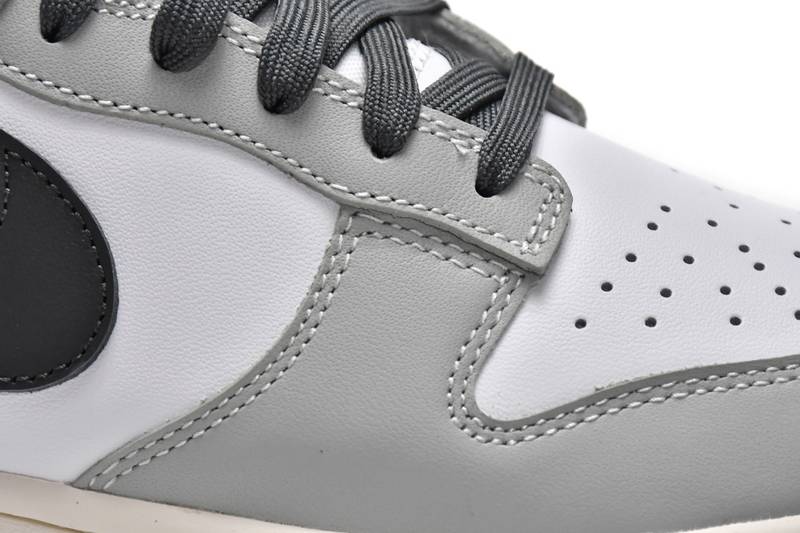 Nike Dunk Low Light Smoke Grey