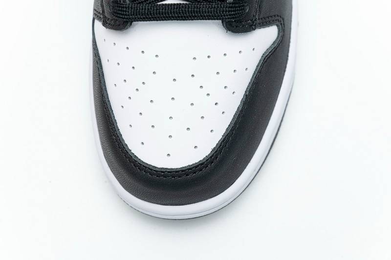 Nike Dunk Low Retro White Black Panda (2021)