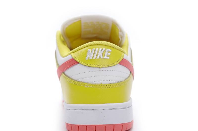 Nike Dunk Low Samba