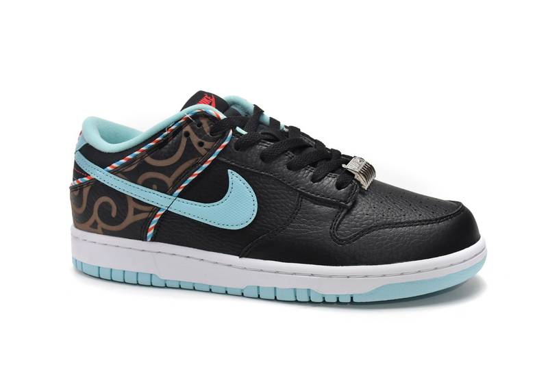 Nike Dunk Low SE Barber Shop Black