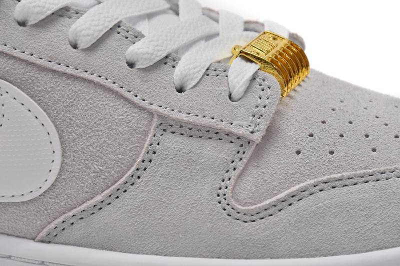 Nike Dunk Low SE Barber Shop Grey