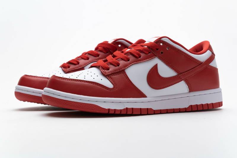 Nike Dunk SB Low SP University Red