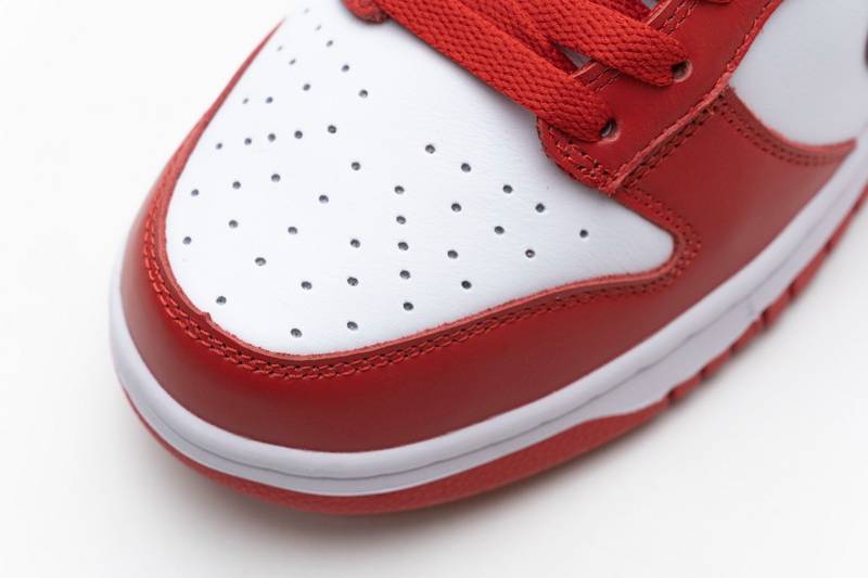 Nike Dunk SB Low SP University Red