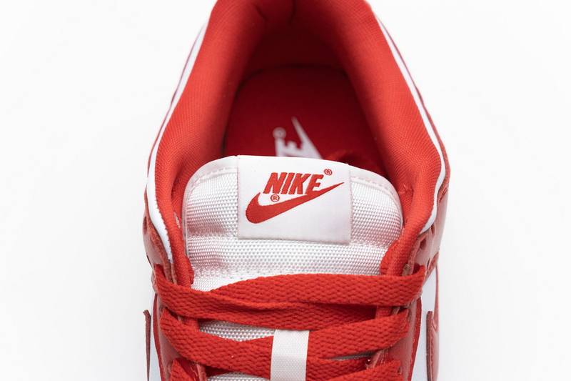 Nike Dunk SB Low SP University Red