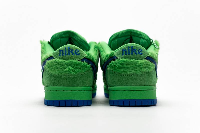 Nike SB Dunk Low Grateful Dead Green Bear