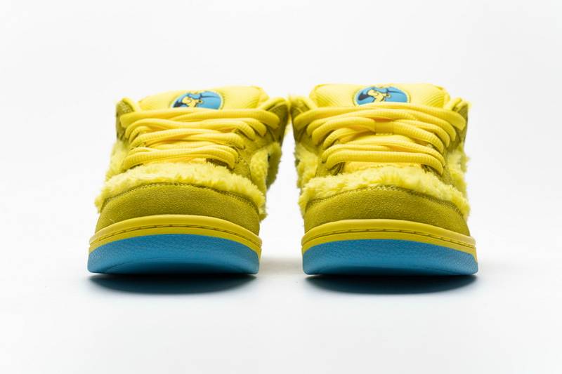Nike SB Dunk Low Grateful Dead Yellow Bear
