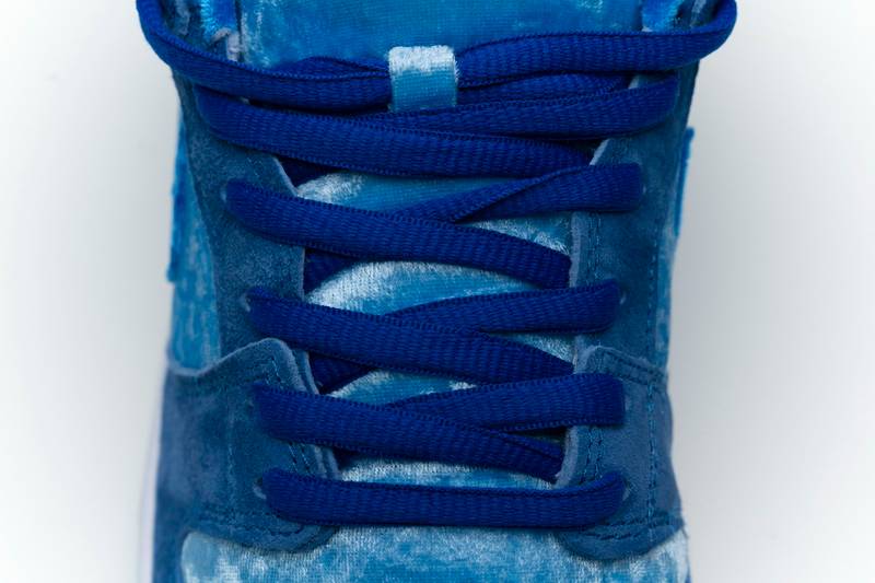 Nike SB Dunk Low Strange Love Blue
