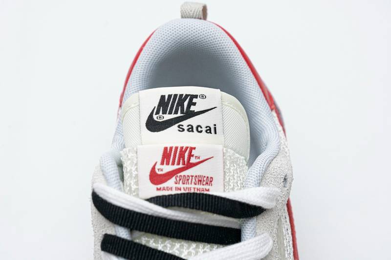 Sacai x Nike Pegasua Vaporfly Villain Grey Blue Red