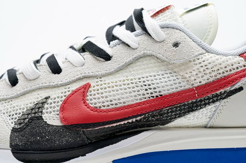 Sacai x Nike Pegasua Vaporfly Villain Grey Blue Red