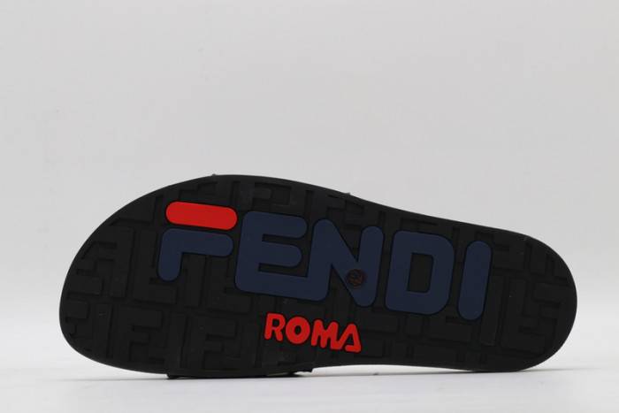 FEND1 SLIPPERS