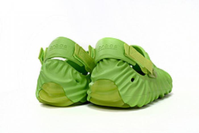 Cr*0*s pollex clog by salehe bembury crocodile 207393-30t