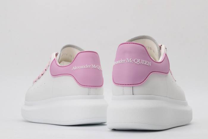 MQ Sneakers