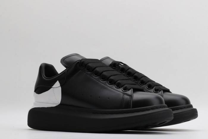 MQ Sneakers