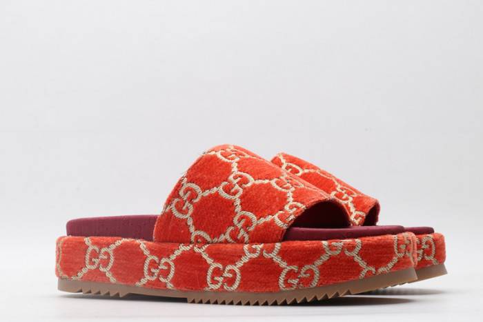 GUCC SLIPPERS