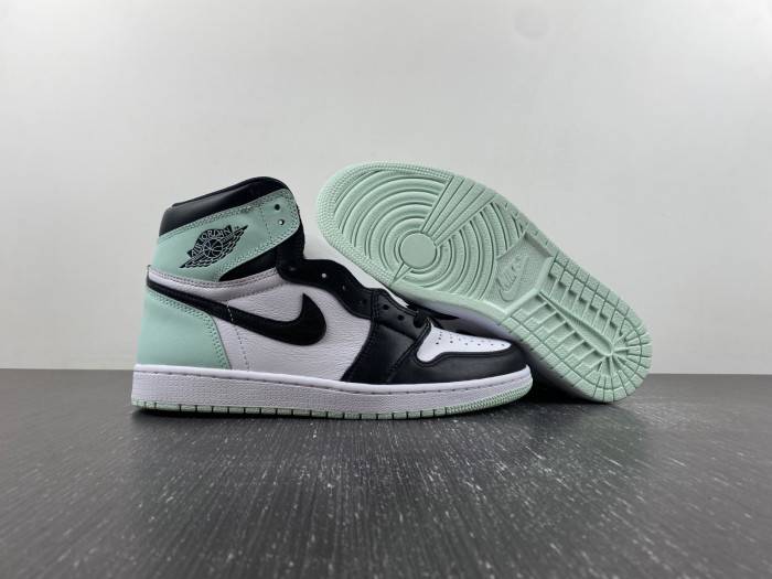 AIR JORDAN 1 RETRO HIGH OG NRG AJ1 861428 100